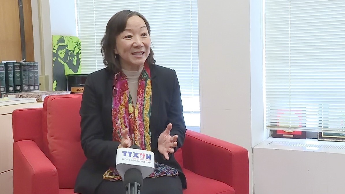 Professor Nguyen Thi Lien Hang, Director of the Weatherhead East Asian Institute at Columbia University in the US, speaks to a Vietnam News Agency correspondent in New York. (Photo: VNA)