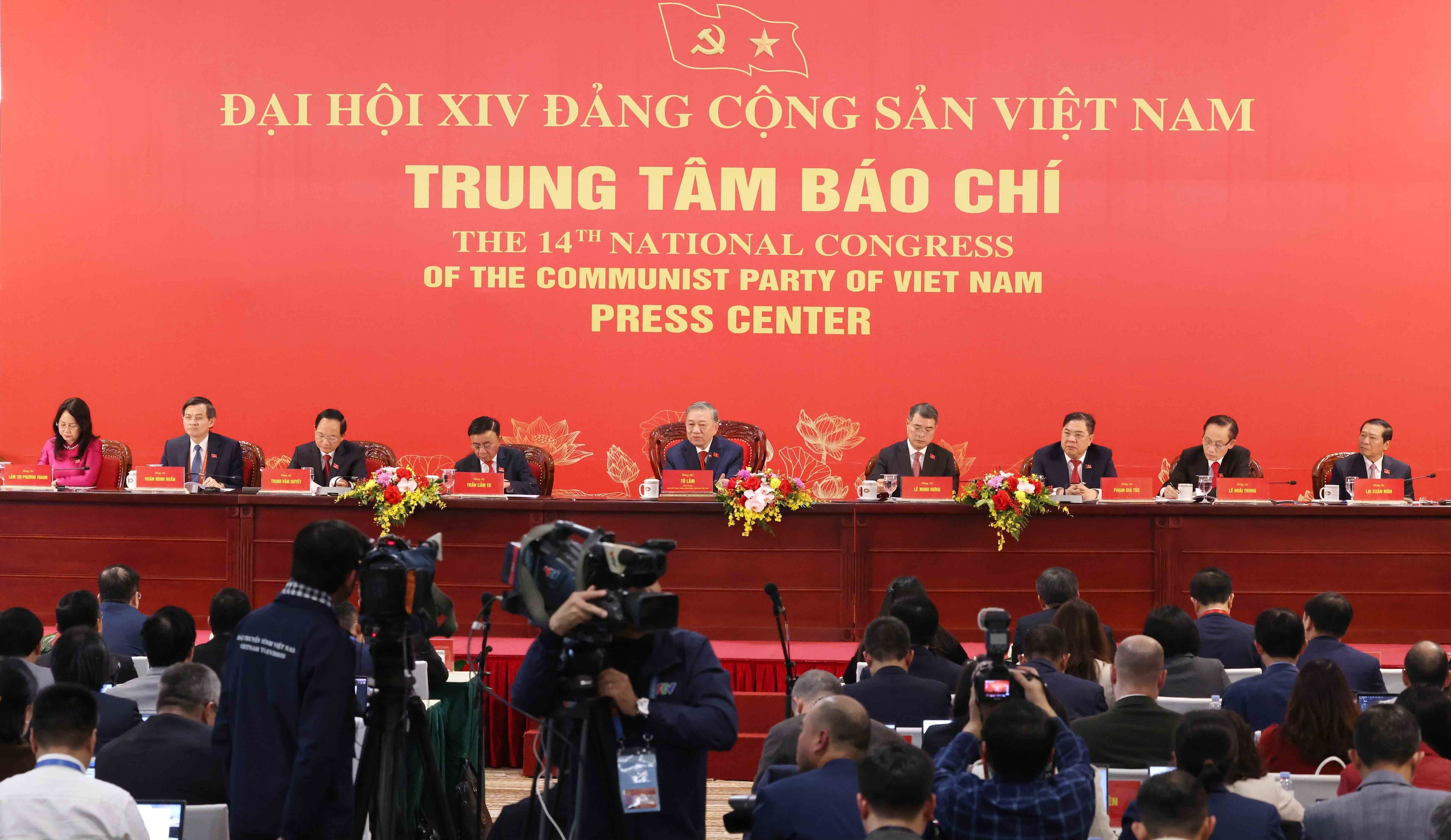 Party General Secretary To Lam on January 23 chairs an international press conference to announce the outcomes of the 14th National Congress of the Communist Party of Vietnam (Photo: VNA)