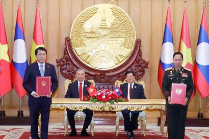 Vietnam, Laos agree to deepen bilateral relationship with reinforced framework
