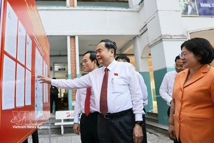 National Assembly Chairman inspects election preparations, casts ballots in Ho Chi Minh City