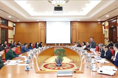 The meeting of the organising subcommittee for the 14th National Party Congress on November 18 reviews preparations for the coming event. (Photo: VNA)