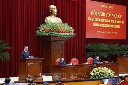 Party General Secretary To Lam addresses the conference. (Photo: VNA)