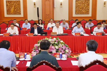 Key Party and State leaders include Party General Secretary, State President, Prime Minister, National Assembly Chairperson and Permanent Member of the Party Central Committee’s Secretariat (Photo: dangcongsan.vn)