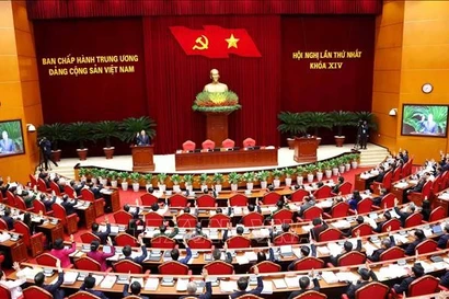 An overview of the first meeting of the 14th Party Central Committee. (Photo: VNA)