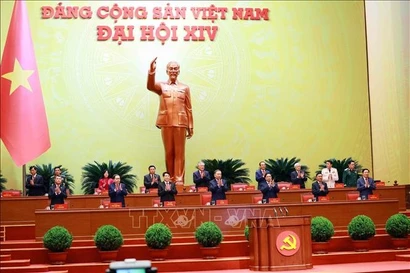 The Presidium presides over the 14th National Congress of the Communist Party of Vietnam (Photo: VNA)