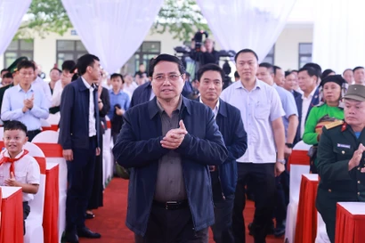 Prime Minister attends groundbreaking ceremony for boarding schools in border areas