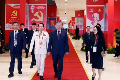 Party and State leaders attend preparatory session of 14th National Party Congress