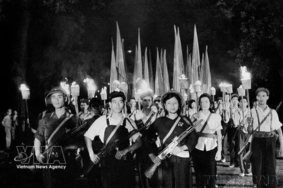 Vietnamese youth steadfast under the Party’s flag