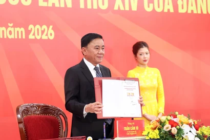 Special postage stamp set issued to mark Party Congress