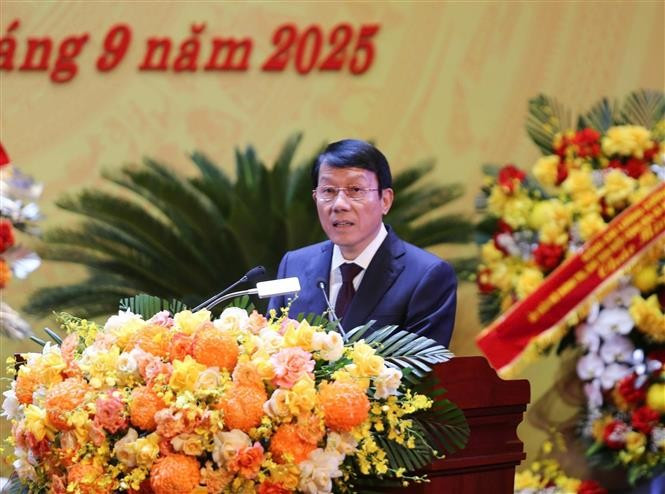General Luong Tam Quang, Politburo member and Minister of Public Security, addresses the congress. (Photo: VNA) vna-potal-khai-mac-dai-hoi-dai-bieu-dang-bo-tinh-cao-bang-nhiem-ky-2025-2030-8279946.jpg