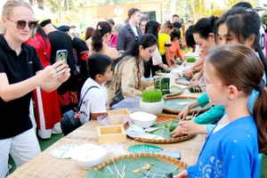 Vietnamese tourism sets historic milestone