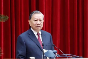 Vietnamese Party chief's article highlights mettle, wisdom, and achievements of Laos after 50 years of founding