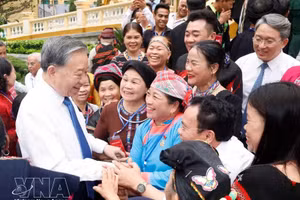 Top leader lauds unsung contributions by ethnic minority figures to national culture