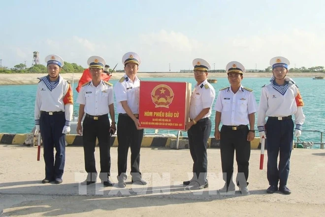 The National Election Council has approved early voting at several polling stations in the Truong Sa special zone. (Photo: VNA)