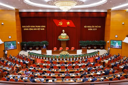 14th Party Central Committee’s 2nd meeting closes, reaching high consensus on major issues