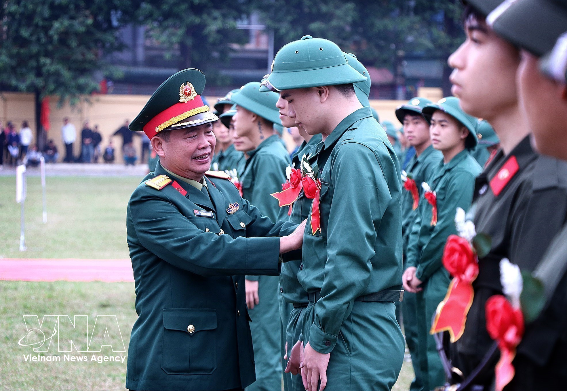 vnanet-08-bi-thu-tinh-uy-phu-tho-kiem-tra-cong-tac-tuyen-quan-nam-2026-8618436.jpg