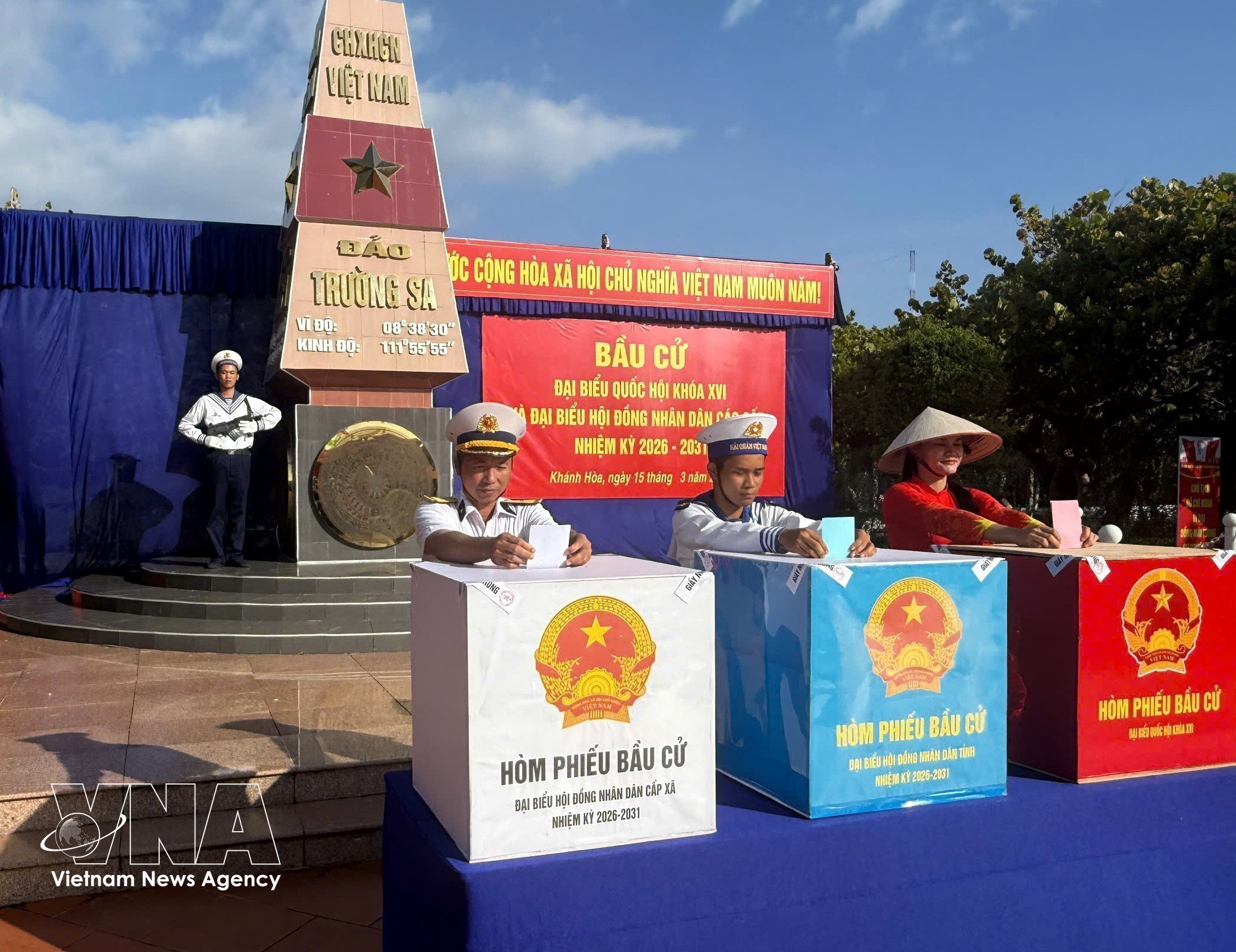 Truong Sa voters cast ballots in the election on March 15. (Photo: VNA)