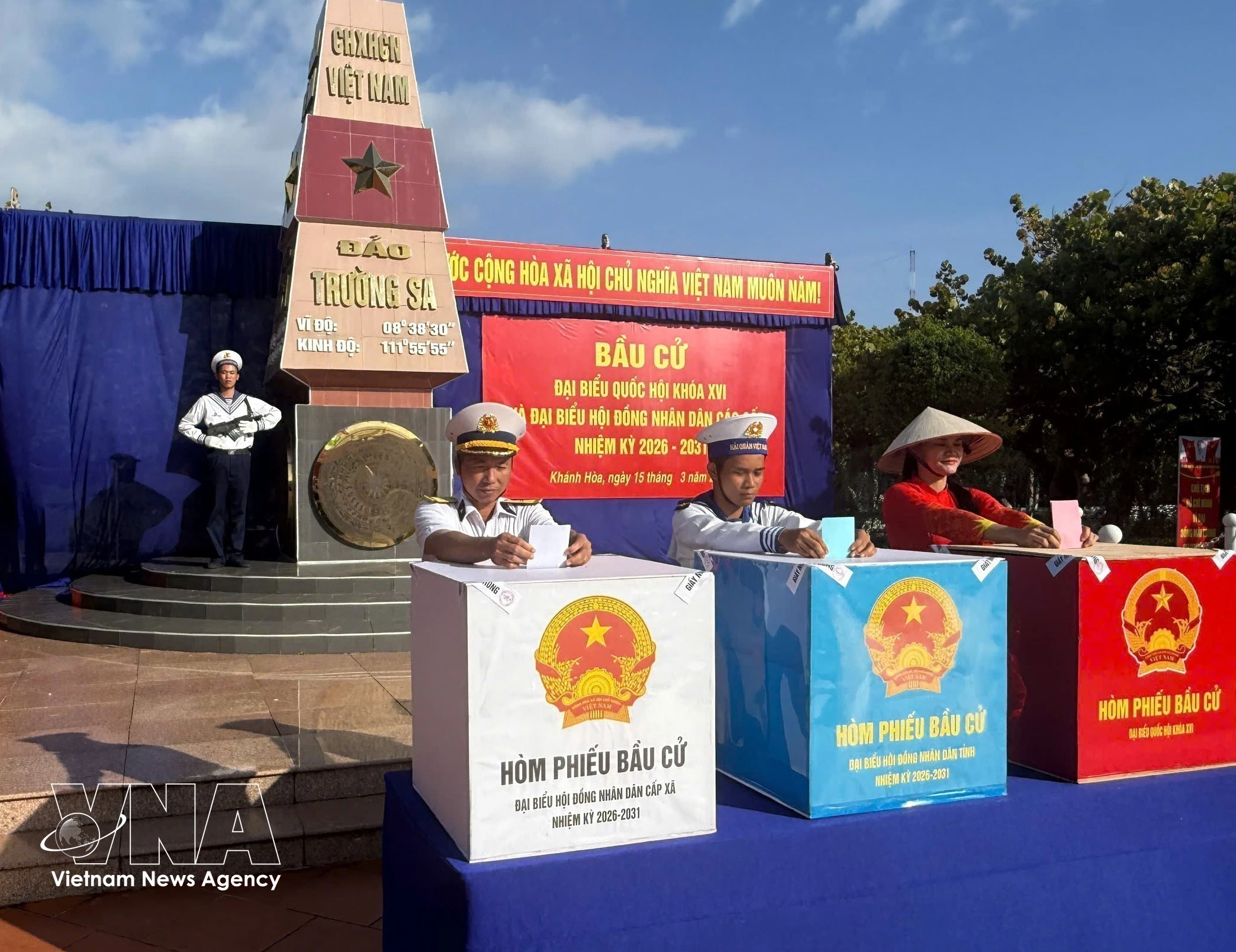 Truong Sa voters cast ballots in the election on March 15. (Photo: VNA)