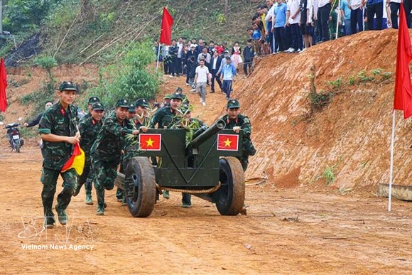 Dien Bien Phu campaign spirit revived through festival activities