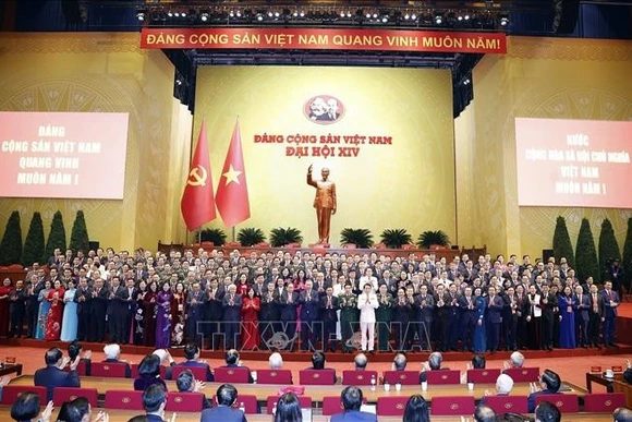 The 14th-tenure Party Central Committee makes its debut at the 14th National Congress of the Communist Party of Vietnam (Photo: VNA)