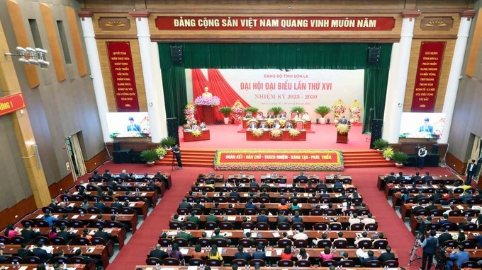 Delegates to the 16th congress of the Party Organisation of Son La provine for the 2025–2030 tenure, which wrapped up on September 29, 2025 expressed strong consensus on the draft documents of the 14th National Party Congress. (Photo: VNA)
