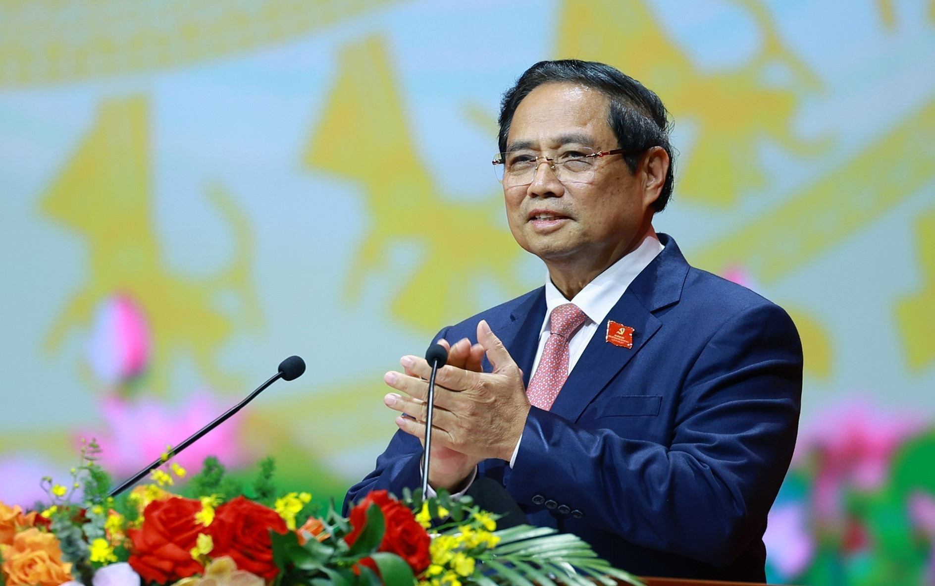 Prime Minister Pham Minh Chinh, who is also Politburo member and Secretary of the Government’s Party Committee, delivers his closing remarks. (Photo: VNA) vna-potal-be-mac-dai-hoi-dai-bieu-dang-bo-chinh-phu-lan-thu-nhat-nhiem-ky-2025-2030-8336322.jpg