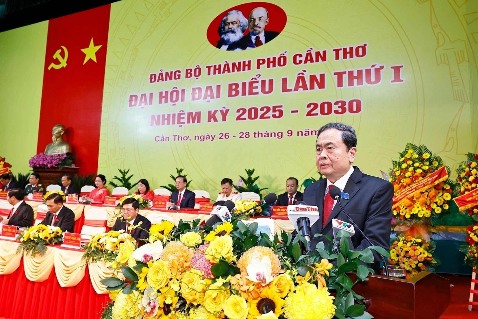 NA Chairman Tran Thanh Man speaks at Can Tho's first Party Congress for the 2025-2030 tenure on September 27. (Photo: VNA) 