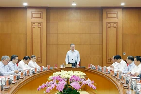 Party chief calls for resolute fight against “internal enemy” with new thinking