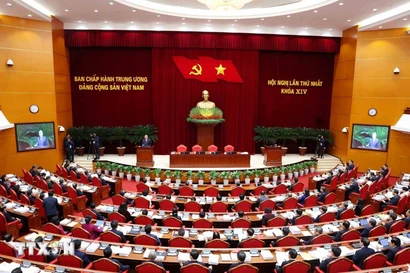 At the first session of the 14th Party Central Committee (Photo: VNA)