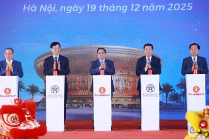 People’s sweat, blood, tears crystallised into landmark works shaping Vietnam’s future: PM