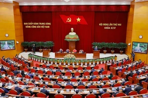A view of the opening session of the 2nd meeting of the 14th Central Committee of the Communist Party of Vietnam. (Photo: VNA)