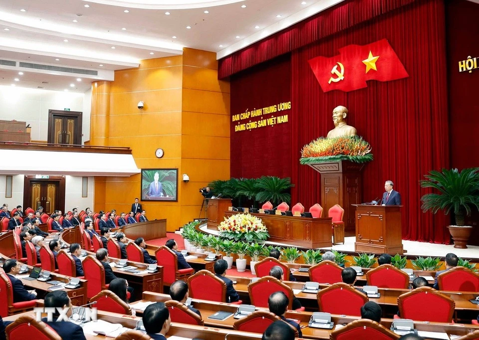 Party General Secretary To Lam delivers the closing remarks at the 14th plenum of the 13th Party Central Committee on November 6 morning. (Photo: VNA)
