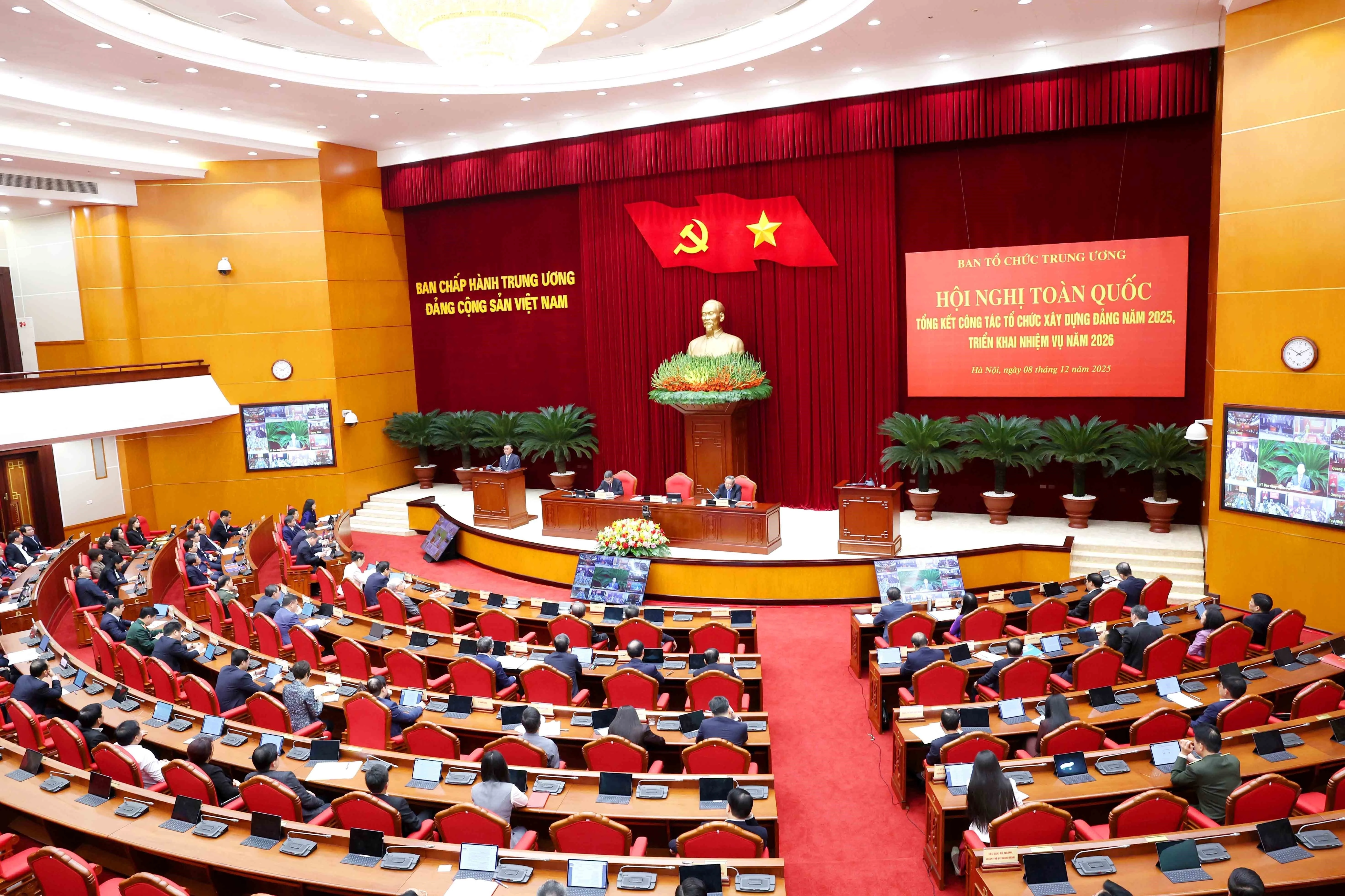 The Party Central Committee’s Organisation Commission's national teleconference to review Party building work in 2025 and set out tasks for 2026. (Photo: VNA)