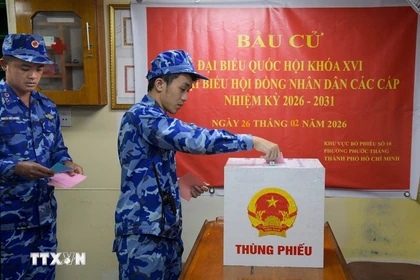Voters aboard Coast Guard ship CSB 6008 in Ho Chi Minh City cast their ballots in the election of deputies to the National Assembly and People’s Councils at all levels. (Photo: VNA) 