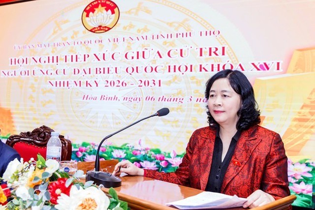 Politburo member, Secretary of the Party Central Committee, Secretary of the Party Committee of the Vietnam Fatherland Front (VFF) and central mass organisations, and President of the VFF Central Committee Bui Thi Minh Hoai speaks at the event in Phu Tho province on March 6. (Photo: chinhphu.vn)