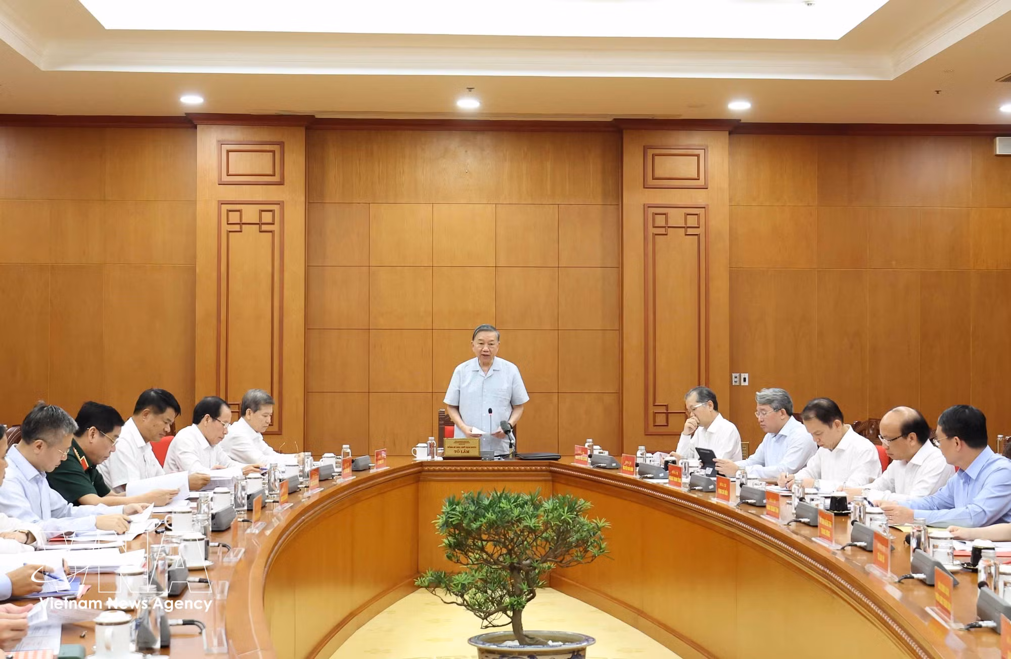 General Secretary and President To Lam chairs the meeting in Hanoi on September 28, 2026. (Photo: VNA)