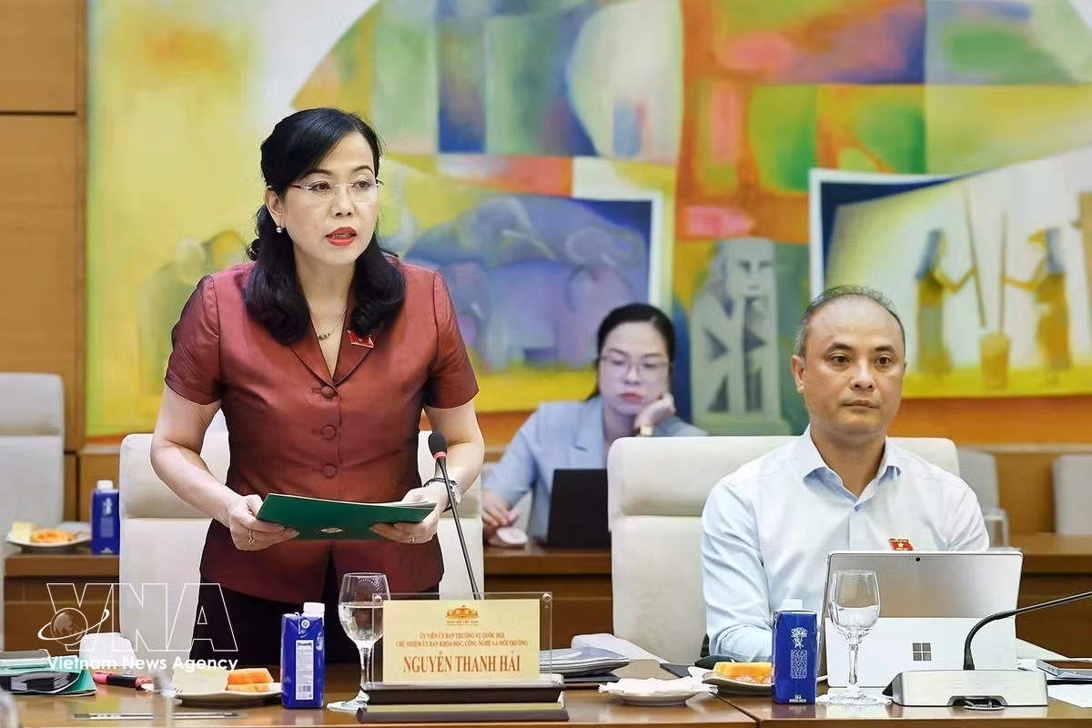 vnanet-potal-chu-tich-quoc-hoi-lam-viec-voi-thuong-truc-uy-ban-khoa-hoc-cong-nghe-va-moi-truong-cua-quoc-hoi-8782183-1.jpg