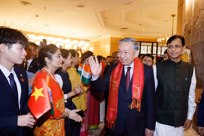 Party General Secretary, State President To Lam begins state visit to India