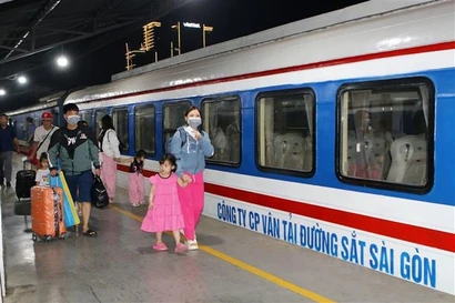 Train services ready for Lunar New Year