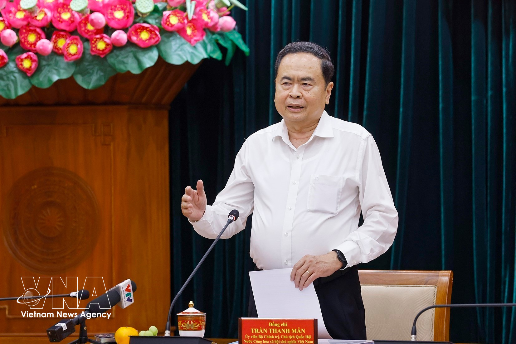 National Assembly Chairman Tran Thanh Man addresses the conference. (Photo: VNA)