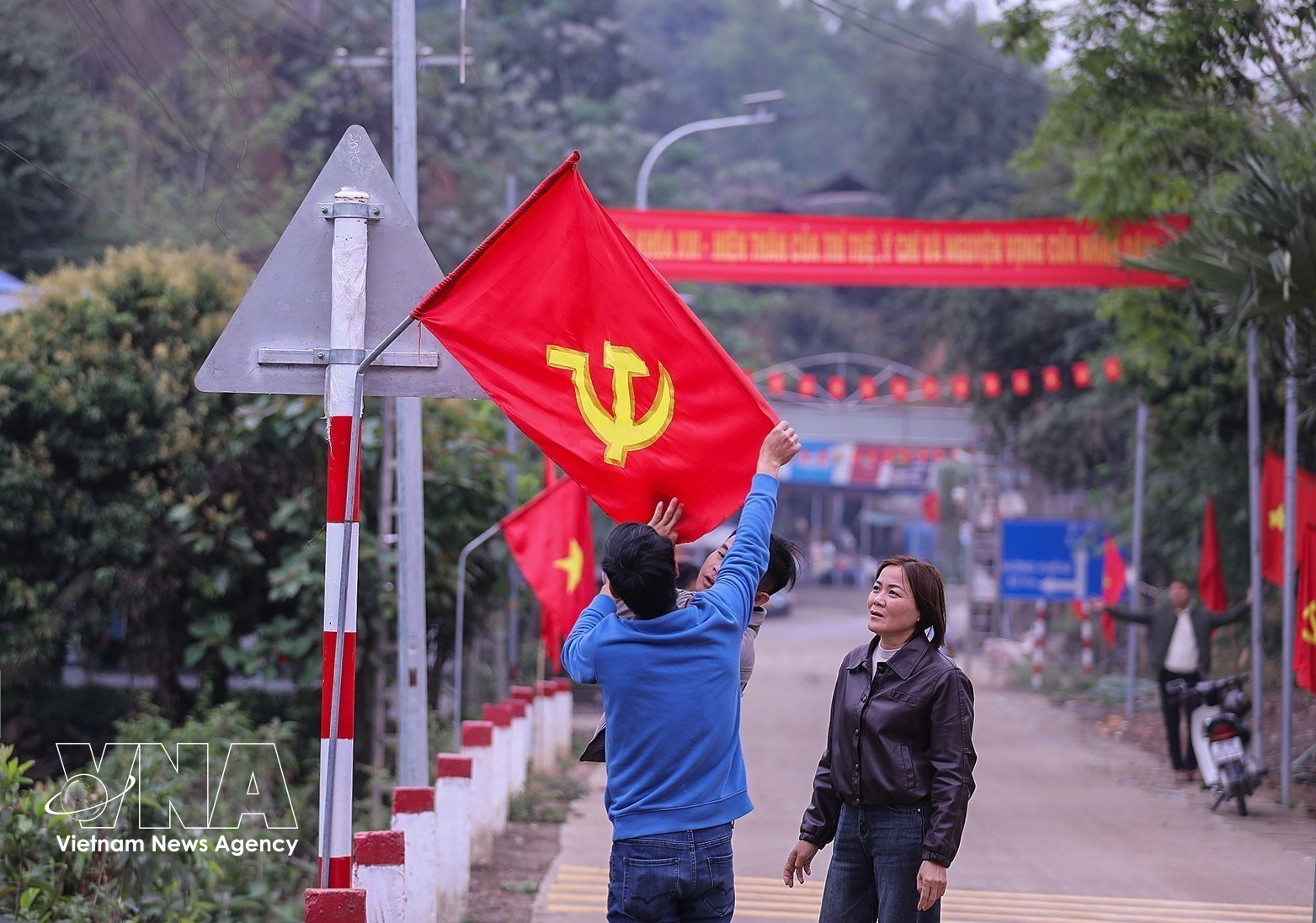 Muong Sai commune in Son La province is decorated to celebrate the election day. (Photo: VNA) 