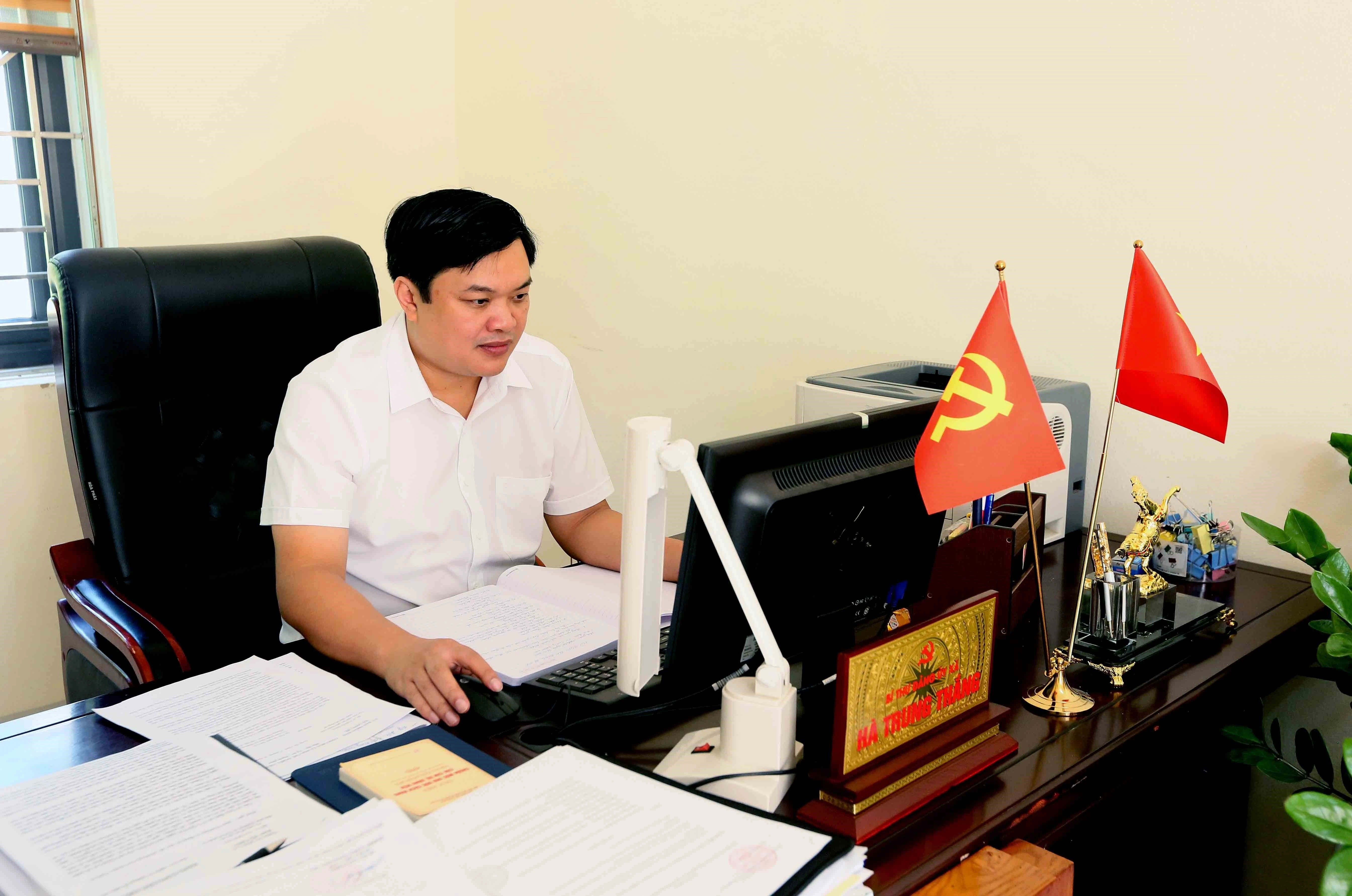 Ha Trung Thang, Secretary of the Party Committee of Muong Bam commune, Son La province. (Photo: VNA)