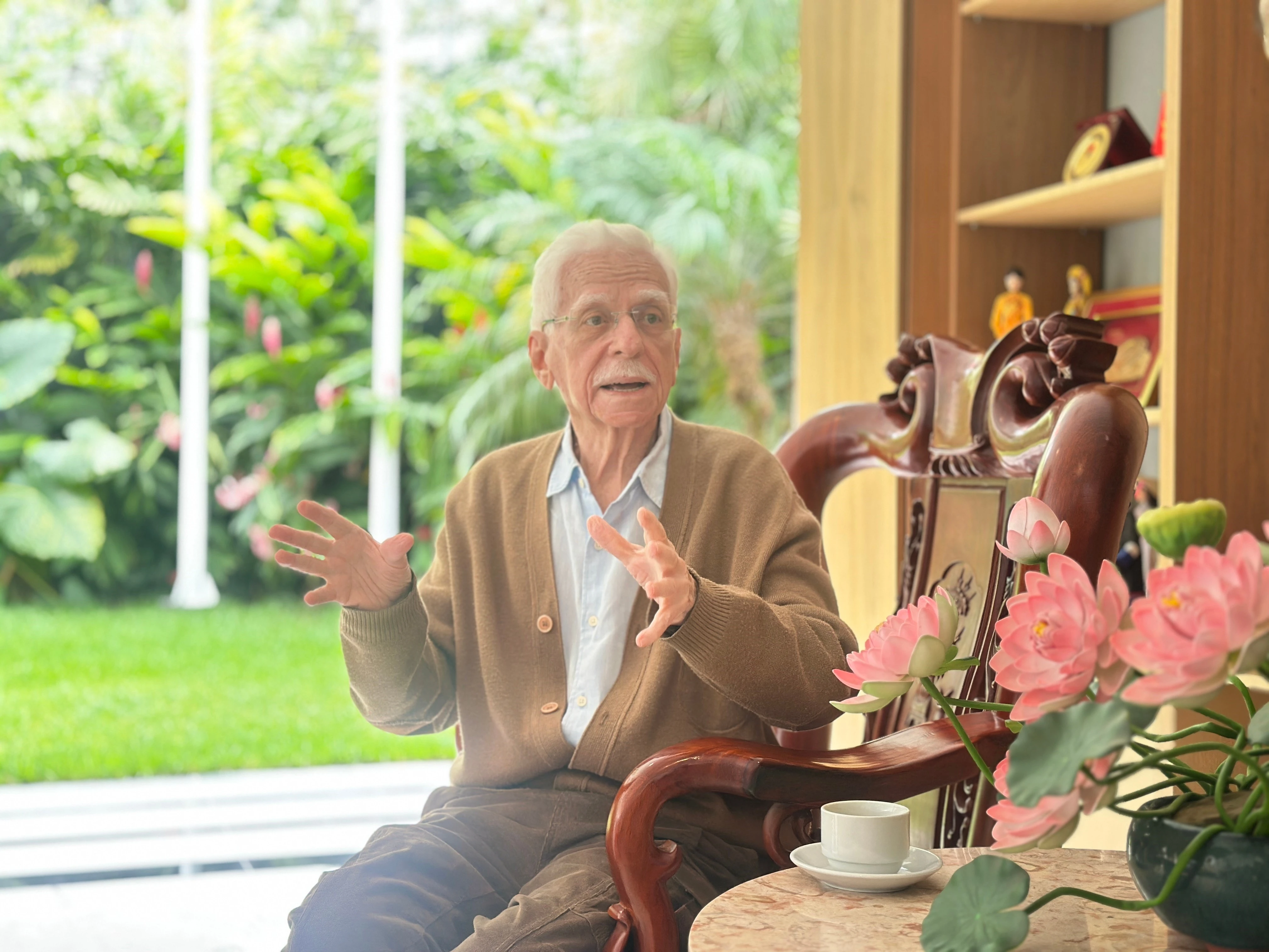 Doctor Romulo Velero, a respected left-wing intellectual in Venezuela (Photo: VNA)