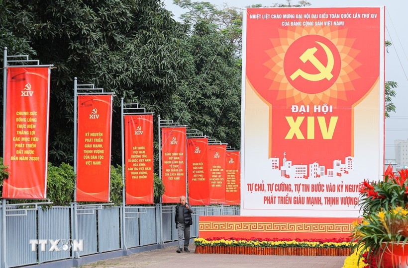 Banners and slogans line the streets of Hanoi in celebration of the 14th National Congress of the Communist Party of Vietnam. (Photo: VNA)