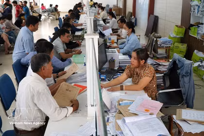 Deputy PM orders sweeping administrative reform, cutting red tape by half