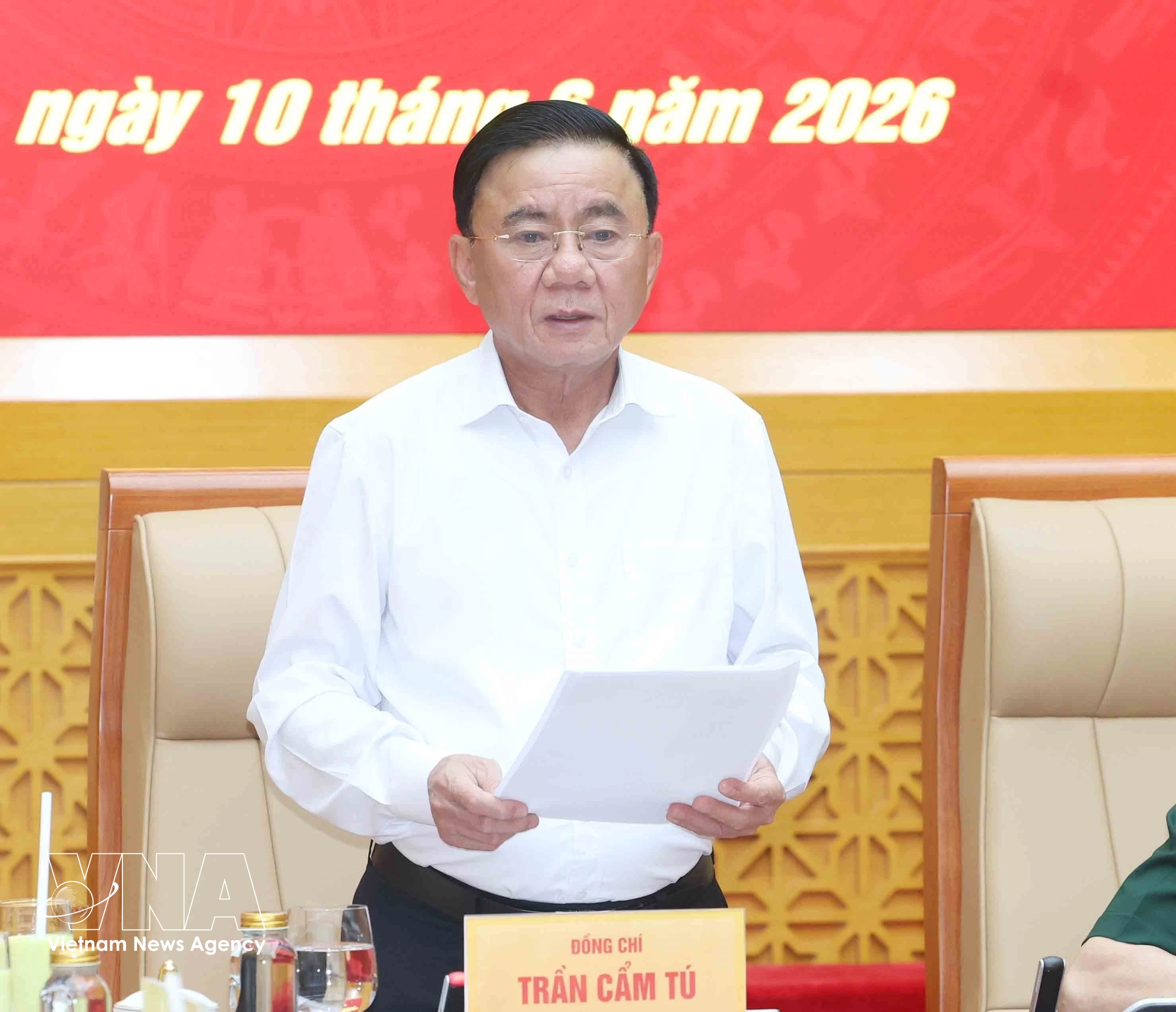 Politburo member and Permanent member of the Communist Party of Vietnam (CPV) Central Committee's Secretariat Tran Cam Tu speaks at the conference (Photo: VNA)