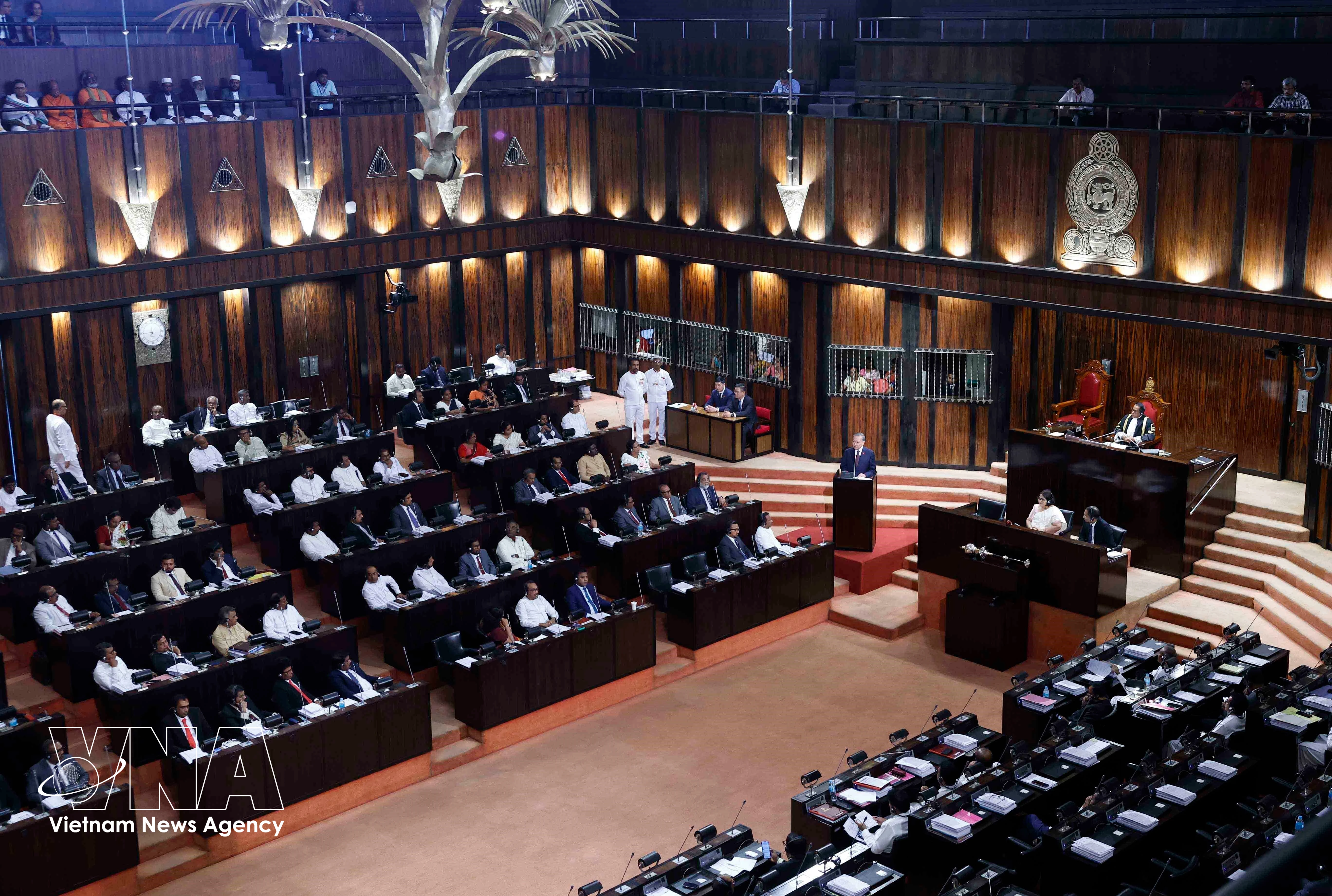 General Secretary of the Communist Party of Vietnam (CPV) Central Committee and State President To Lam addresses the Parliament of Sri Lanka on May 8. (Photo: VNA)