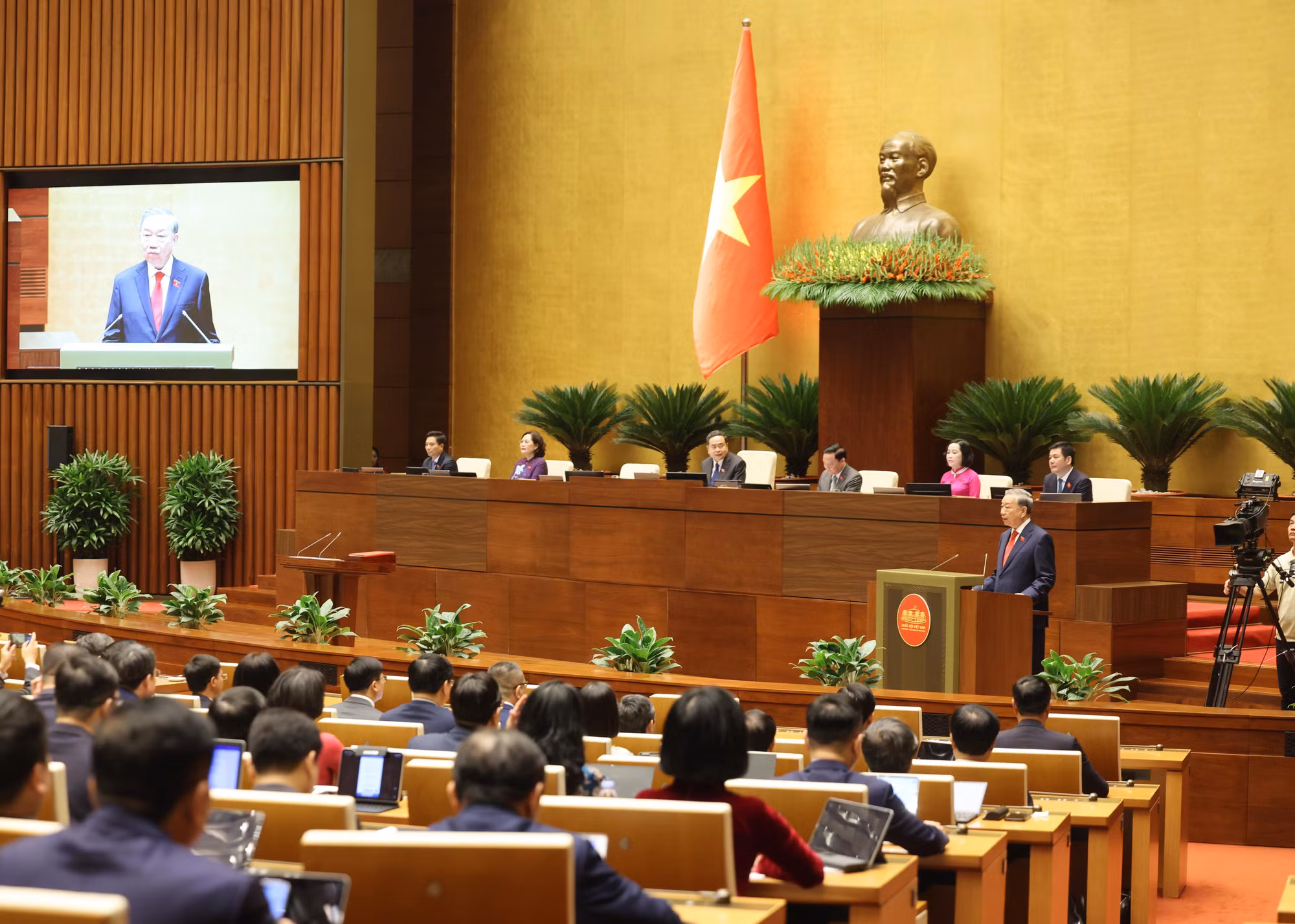 nham-chuc-6.jpg