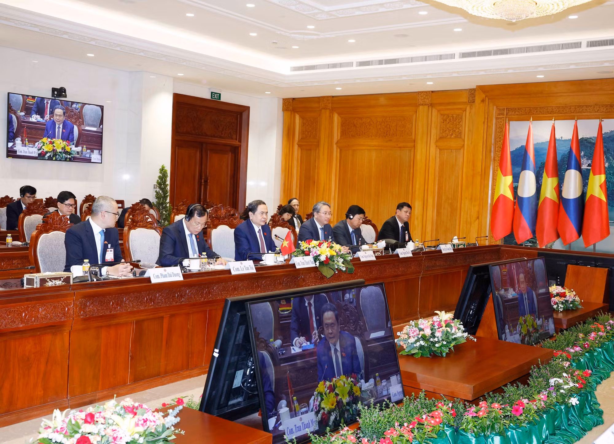 vna-potal-chu-tich-quoc-hoi-tran-thanh-man-gap-chu-tich-quoc-hoi-lao-8574770.jpg