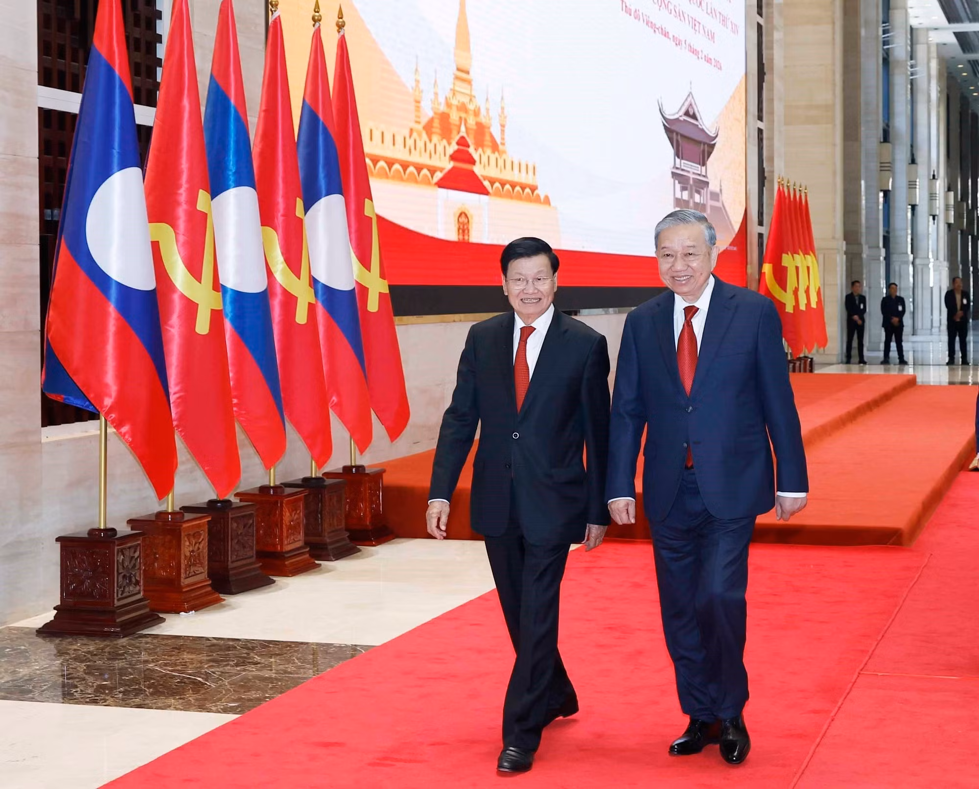 vna-potal-tong-bi-thu-to-lam-va-tong-bi-thu-chu-tich-nuoc-lao-chu-tri-hoi-nghi-thong-bao-ket-qua-dai-hoi-xiv-cua-dang-cong-san-viet-nam-8574669.jpg